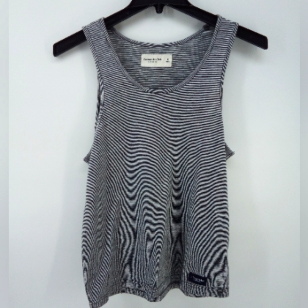 ⭐3/$30 Abercrombie & Fitch Soft A&F Tee Black White Striped S Tank Top